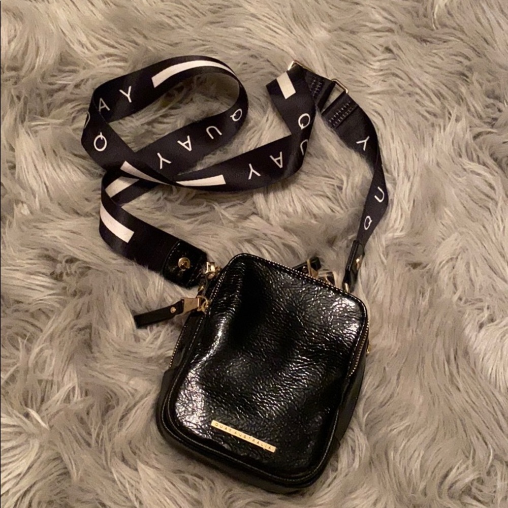 Quay Crossbody